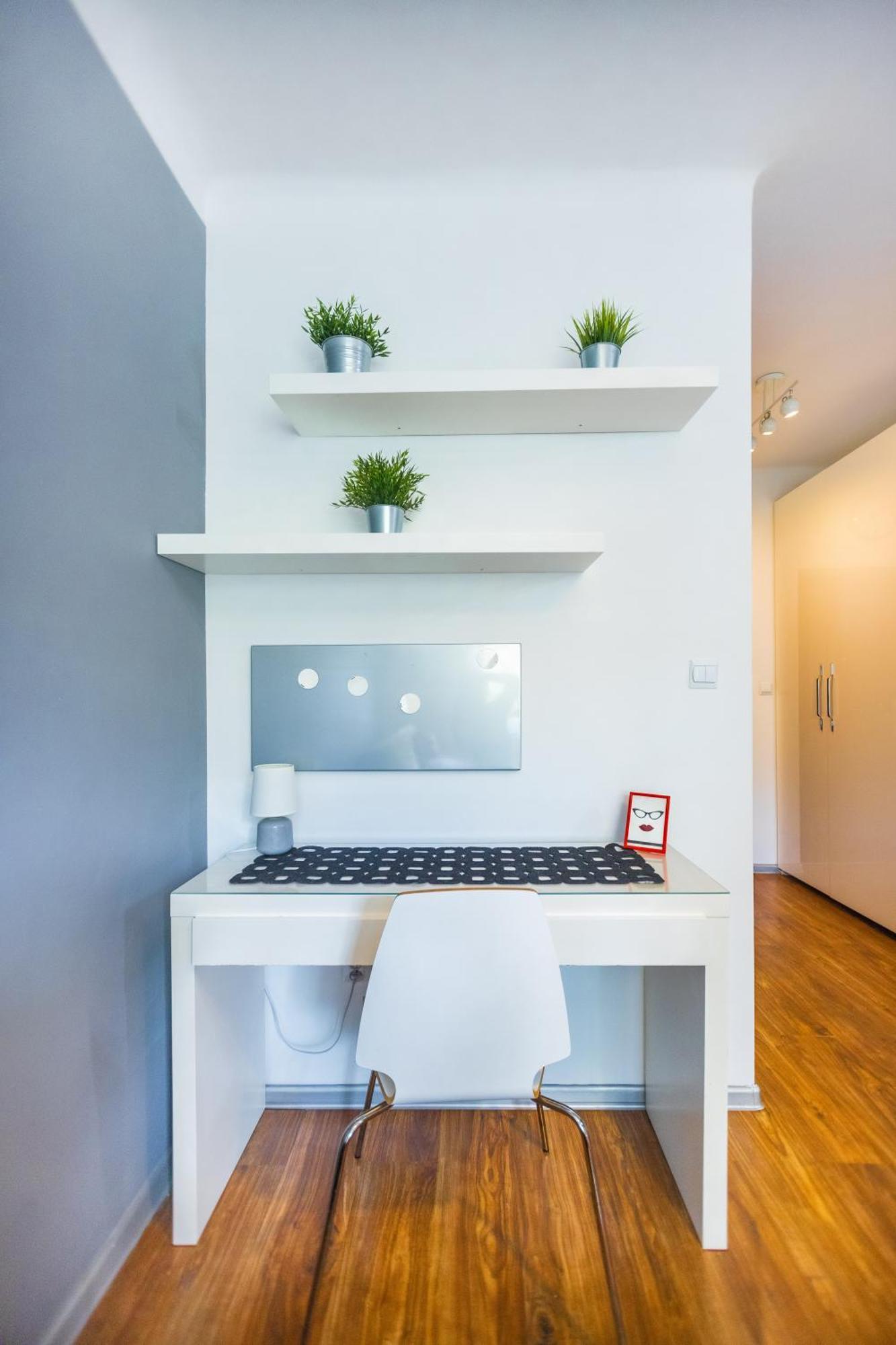 Cozy Studio Next To The Metro And City Center وارسو المظهر الخارجي الصورة